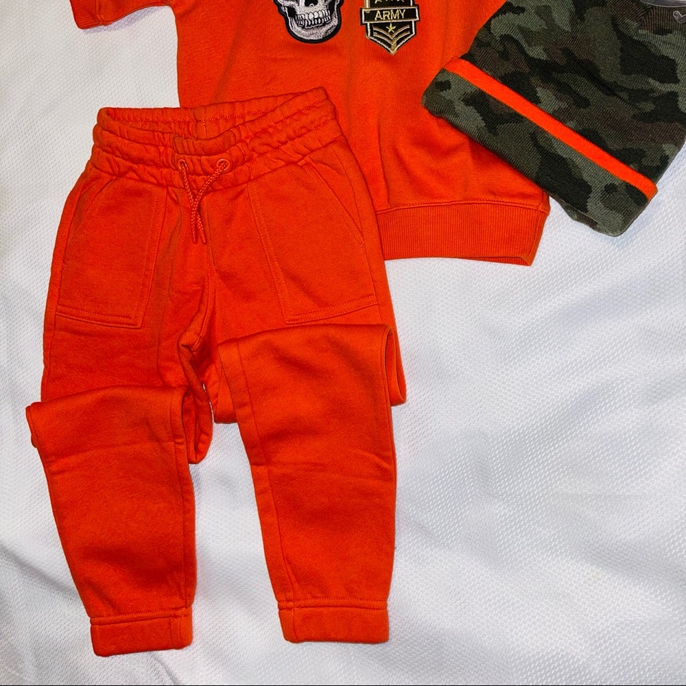 Custom Jogger Set - Picture 3 of 3
